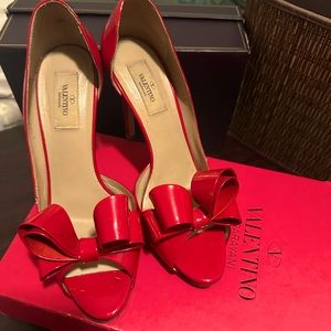 Authentic VALENTINO  shoes women 39.5, red patterned leather peep toe bow front
